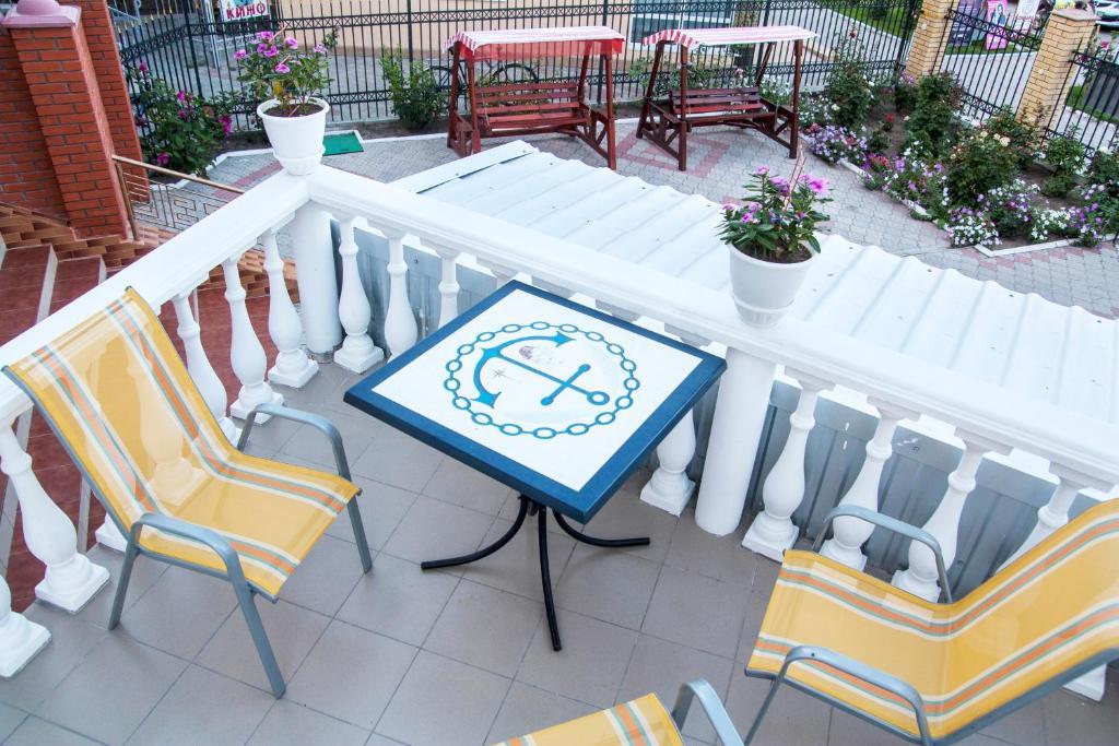 Admiral Nelson Hotel Skadovs'k Ngoại thất bức ảnh